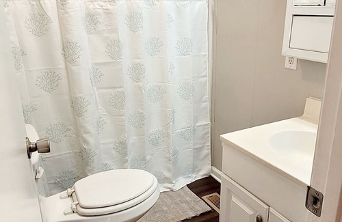 Cameron Cottage | Pet-Friendly Whistling Pines Cottage - Rated 9.4/10