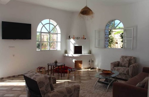 Ida Ougourd Villa | Explore Villa Marocaine in Essaouira, Perfect for Families