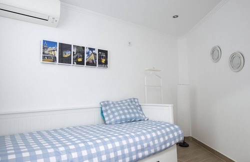 Sao Domingos de Benfica Apartment | Lisbon Zoo House I