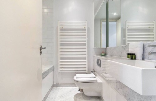 St. Mary's Park Apartment | Waterfront House: Family-Friendly Three Bedroom Retreat