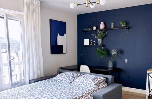 Vanves Apartment | Convenient Stay Near Metro with Parking at Porte de Versailles