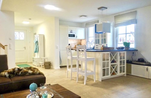 Parow House | Discover the Dune Theme at Im Ferienhaus with Ocean Views