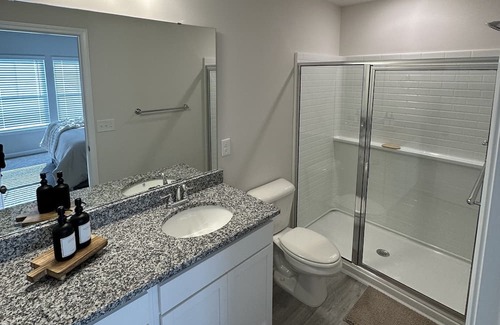 Huntcliff House | Convenient Stay Near Fort Jackson & Downtown USC