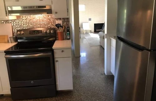 Sebastian Apartment | 3 Bedroom 838868 by Houzlet