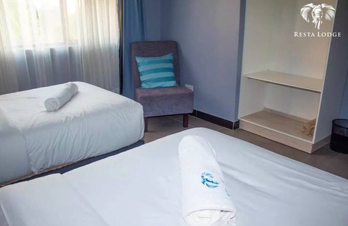 Kariba Cottage | Cozy Resta Lodge Kariba: Ideal for Family Getaways