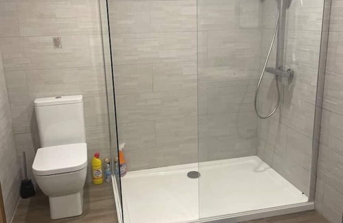 Belfast Apartment | Garden Apartment: Guest Rated 10/10 with Pool & Spa