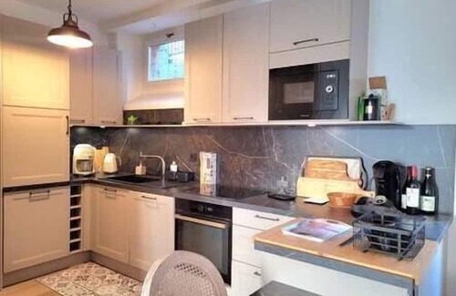 (le) Mesnil Hue Apartment | Le Bohème Chic, Hyper Centre