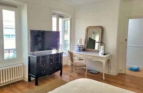 (le) Mesnil Hue Apartment | Le Bohème Chic, Hyper Centre
