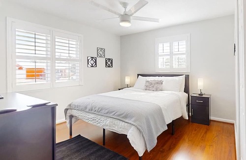 Broadview Park House | Dog-Friendly Oasis with Fenced Yard & Furnished Patio