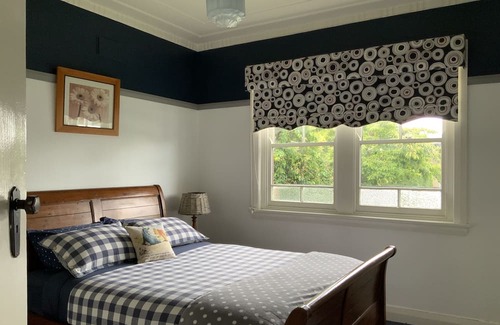 Crookwell House | Cozy 3-Bedroom Home Just Steps from Main Street