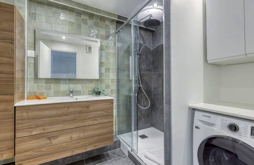 Butte-aux-Cailles Apartment | Modern Flat with Balcony in Paris - Perfect for Families