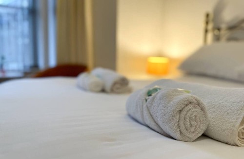 Newcastle-upon-Tyne House | Discover a Cozy Flat in Newcastle Upon Tyne - Pet Friendly!