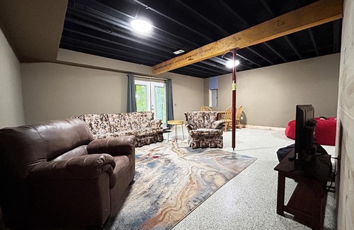 Alpine Lake Ski Chalet | Cozy Wintervue Home with Fireplace & Pet-Friendly Amenities