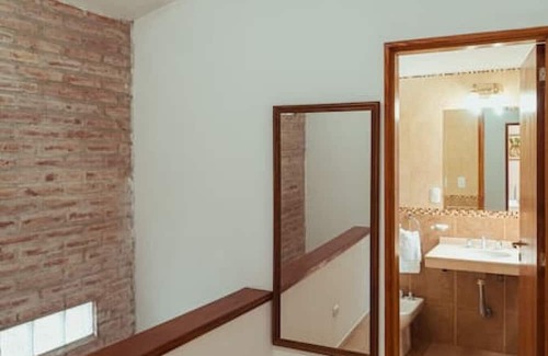 Alta Gracia Cabin | Cozy Duplex Madrid: Family & Pet-Friendly Retreat