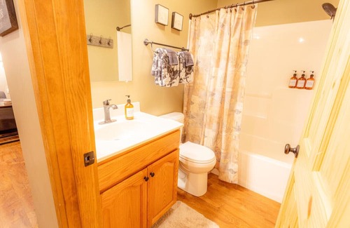 Alpine Lake Cabin | Perfect Family Retreat for Outdoor Lovers with Pool Access