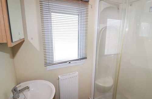 Llandrillo Cottage | Family-Friendly Berwyn View Holiday Home with Garden Retreat