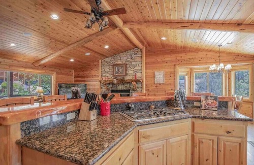 Castle Glen Estates Cabin | BearBrae: Log Home Retreat with Hot Tub & Game Room