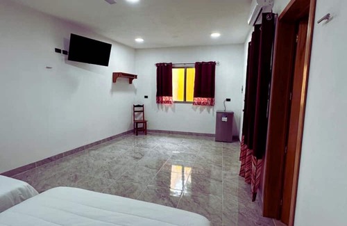 La Gloria Hotel | Budget-Friendly Getaway at Casa Marcos with Family Amenities