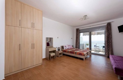 Stegna Apartment | Ocean View Stegnale Apartments B1 - Family Friendly Retreat