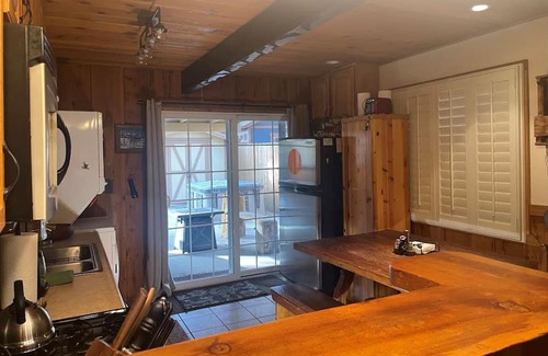 Peter Pan House | Family-Friendly Retreat with Hot Tub and Kitchen Access
