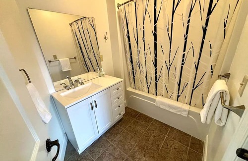 Wedowee Villa | Scenic Lakefront Villa with Dock Access and Pet-Friendly Stay