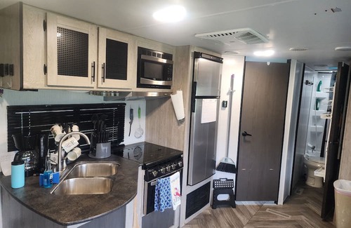 Burnet House | Charming RV Retreat Minutes from Town with Hot Tub & Spa