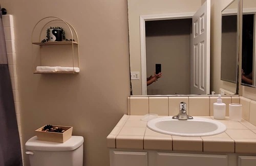 Bakersfield House | Cozy Home Near KMC with Child-Friendly Amenities