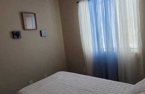 Bakersfield House | Cozy Home Near KMC with Child-Friendly Amenities