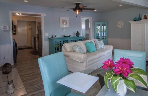 Kendall Cottage | Pet-Friendly Lakeside Cabin by Timber Ridge Ski Resort