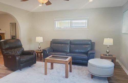 Buena Park House | Discover Our Cozy Home: Perfect for Families and Friends