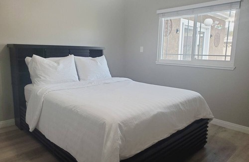 Buena Park House | Discover Our Cozy Home: Perfect for Families and Friends