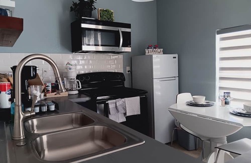 Humble Apartment | Convenient Forest Glade Retreat near Bush Airport