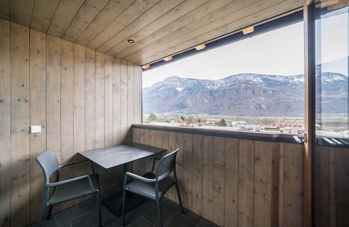 Terlano Apartment | Mountain View Apartment 'Residence Egger D' with Wi-Fi & Spa