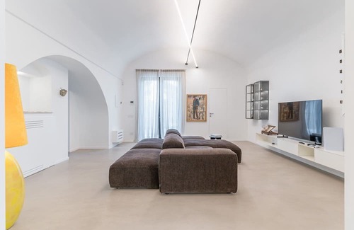 Maruggio Villa | Spacious Villa in Campomarino with Private Pool & Ocean View