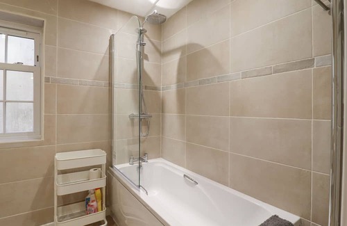 Walton on the Naze Cottage | Cozy 21B Saville Road Cottage with Ocean Views in Walton