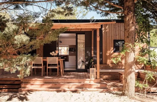 Coux-et-Bigaroque-Mouzens House | Relax in Signature Cottage at Camping Inspire Villages