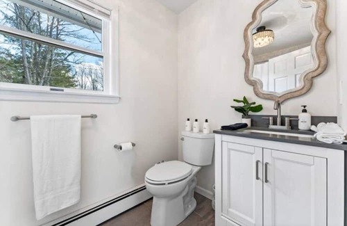 Warwick House | Discover a Modern Countryside Haven in Warwick