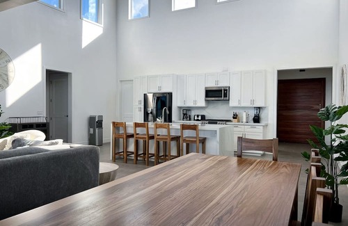 Camp Bay House | Discover Tranquility at Casa Blanca Camp Bay Estates