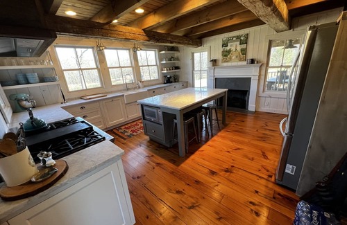Rising Fawn Cabin | Discover Nick's Place: Cozy Cabin with Pond & Fire Pit