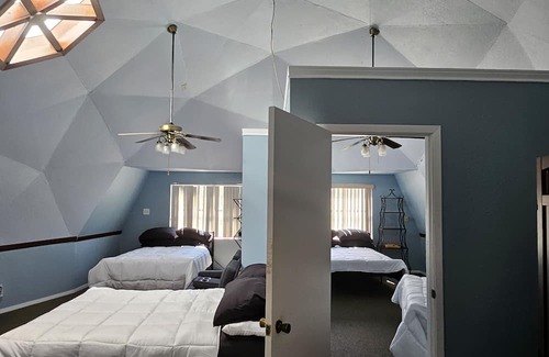 Weatherford Villa | Unique Geo Dome Retreat with Pool & Private Lake Escape
