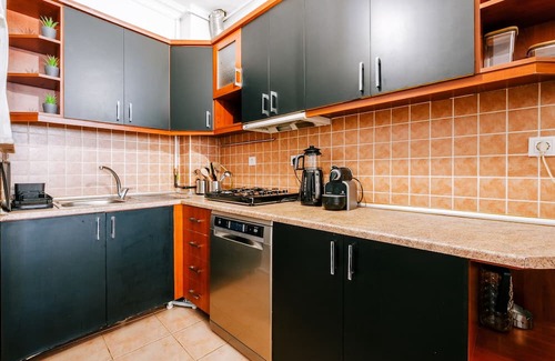 Maltepe Apartment | Flat w Balcony 4 min to Maltepe Coast