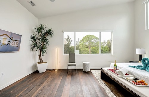 Riviera Bay House | Indulge in a Dream House with Heated Pool & Spa
