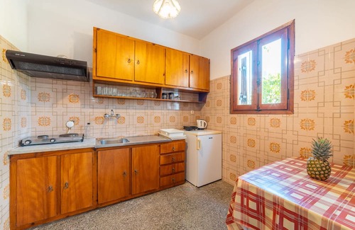 Milatos Beach Apartment | Cozy Apartment Steps from the Sea with Breakfast Included