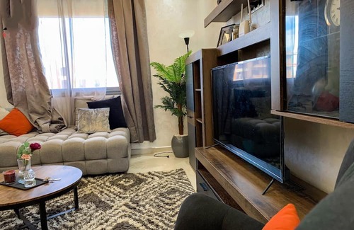 Pont Blondin Apartment | Modern Accommodation Steps from the Beach for Families