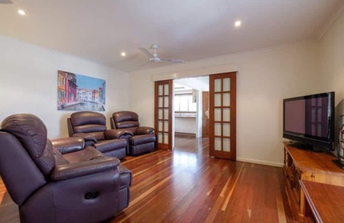 Walkervale House | Experience Your House at Southside Central with Pet-Friendly Perks