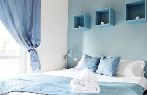 Pavia Apartment | Discover Comfort at Casa Flarer Monolocale with Spa & Kitchen