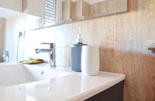 Pavia Apartment | Discover Comfort at Casa Flarer Monolocale with Spa & Kitchen