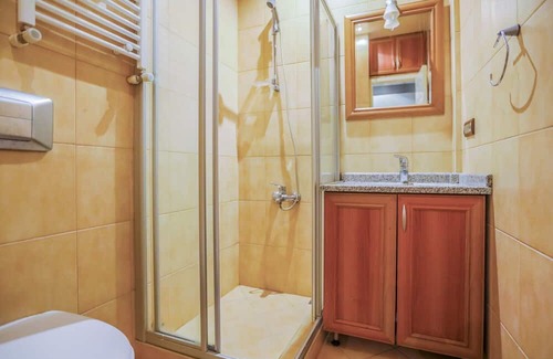 Fatih Apartment | Ideal Apartment in Fatih with Breakfast & Family Amenities