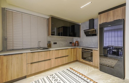 Lara Apartment | Flat w Pool, Garden, 3 min to Beach in Antalya