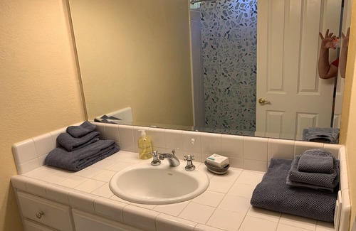 Lexington Hills Apartment | In-Law Unit at Ridge Ranch, Pet-Friendly